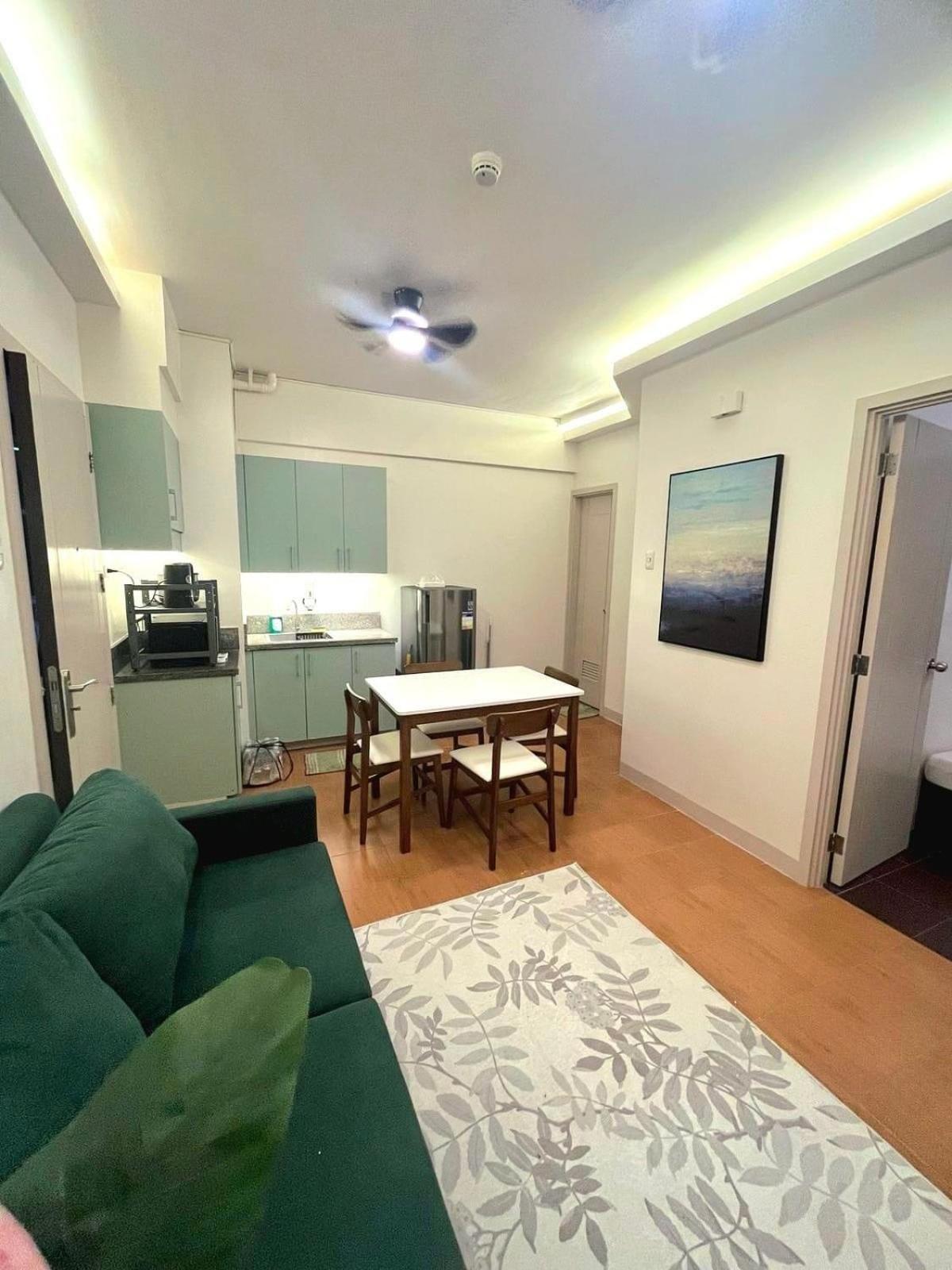 Bed and Breakfast Pioneer Woodlands Mandaluyong Zewnętrze zdjęcie
