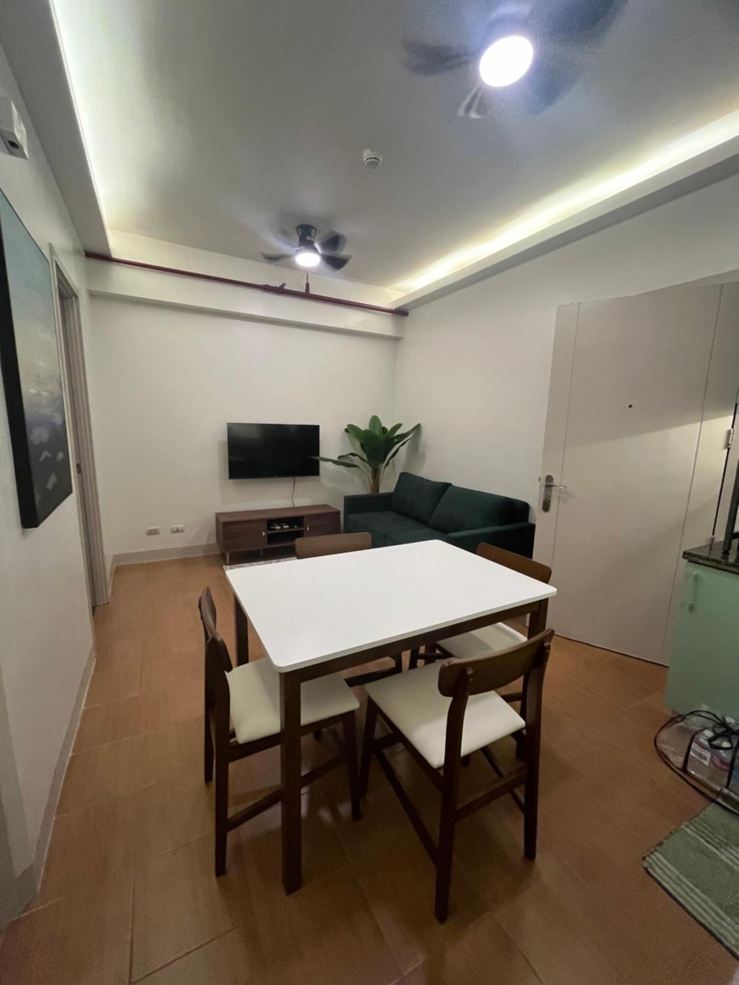 Bed and Breakfast Pioneer Woodlands Mandaluyong Zewnętrze zdjęcie